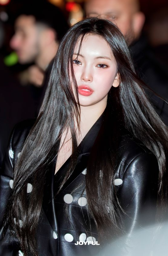 AboutMusicYT's tweet photo. While coming up with marketing plans, Hyein suggested that NewJeans should debut without any teasers or announcements.

- The group surprise released their debut single 'Attention', which became a major hit. https://t.co/h2SAMUpimC