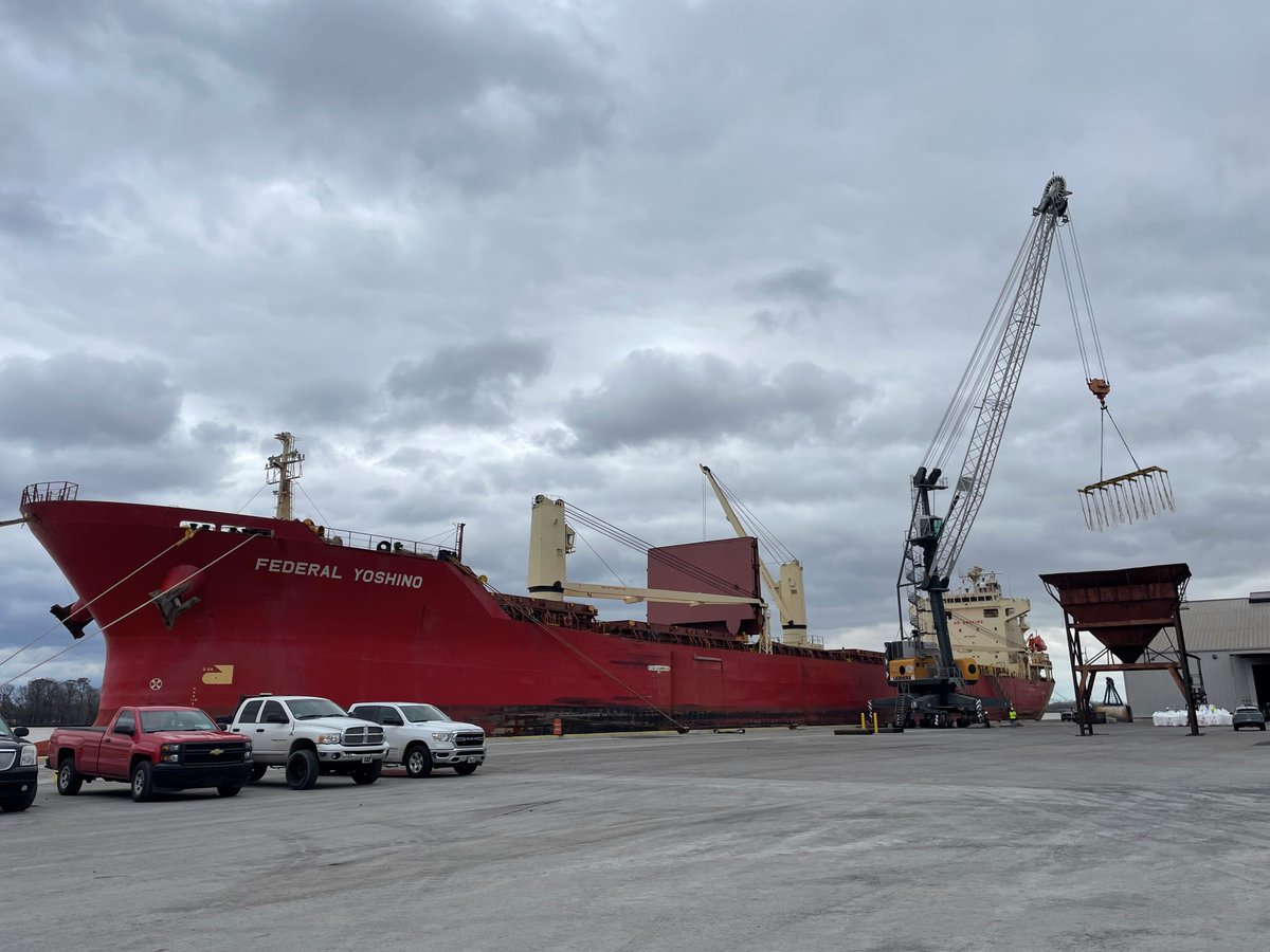 The first overseas vessel of the season arrived at the #PortofToledo today. Welcome to the Glass City, Federal Yoshino! 

FUN FACT: We call these vessels Salties!
