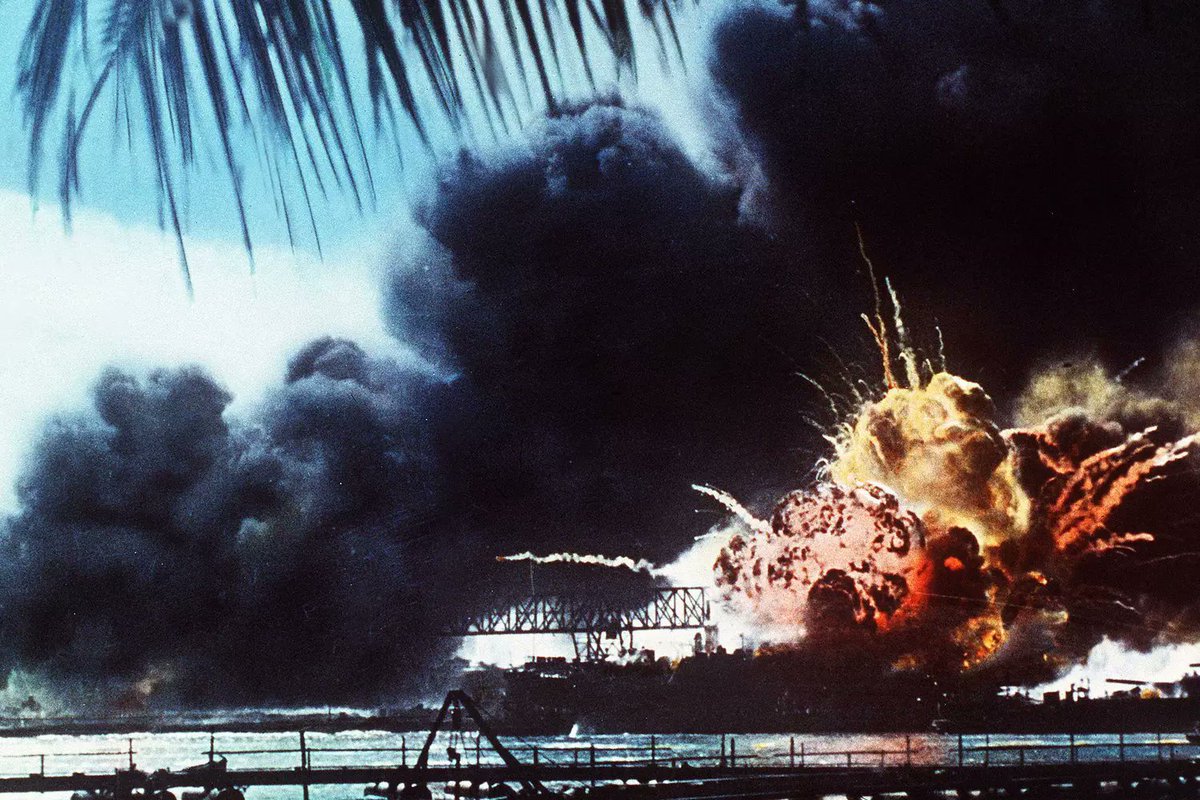 [À lire] Mon article dans Navires et Histoire : "Pearl Harbor. Partie 1" Comment les marins américains ont affronté l'attaque japonaise surprise le 7 décembre 1941. Photographies et témoignages exceptionnels ! avions-bateaux.com/produit/navire… #USNavy #WW2 #pearlharbor