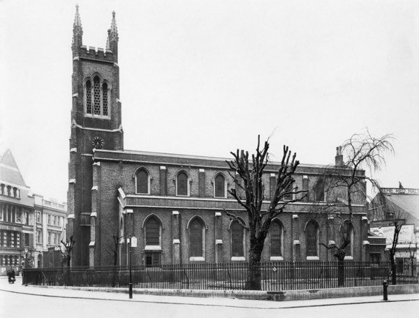 Fulham in the Past tweet media