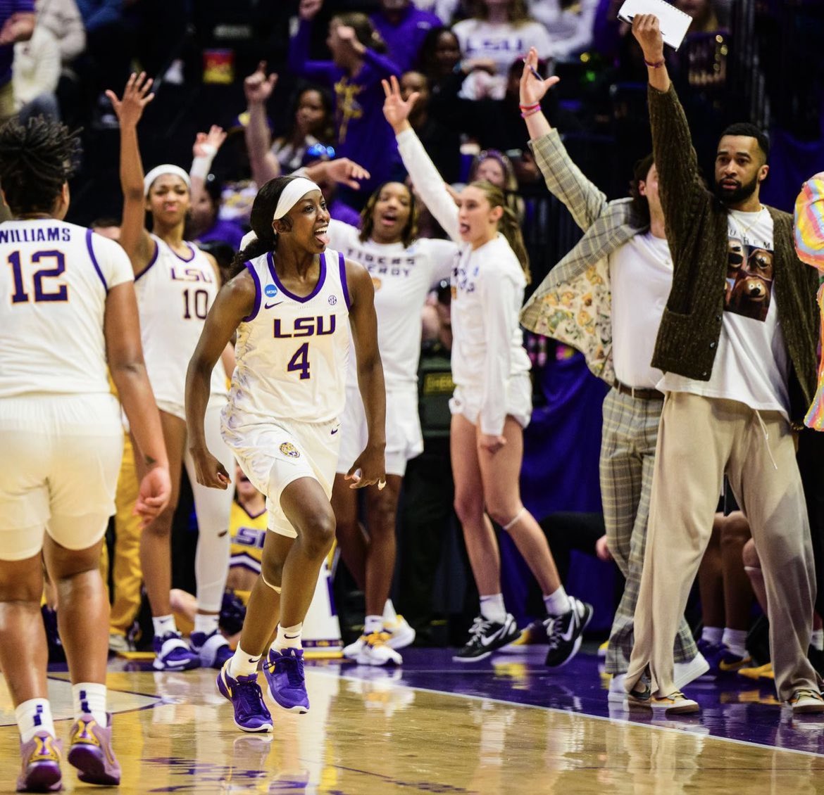 geauxtigerss's tweet photo. make sure y’all tune in next season, LSU ain’t going nowhere https://t.co/vhLTsx6yoA