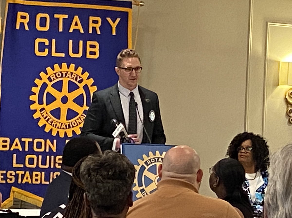 lsuvetmeddean's tweet photo. It’s great to hear from Lucas Spielfogel about a truly laudable cause, #BRYC student support system, introduced by my colleague &amp; friend Dr. Roland Mitchell, Dean of the #LSU College of Human Sciences &amp; Education. #Rotary #WeTeach #Engagement https://t.co/qbHppp0bTX