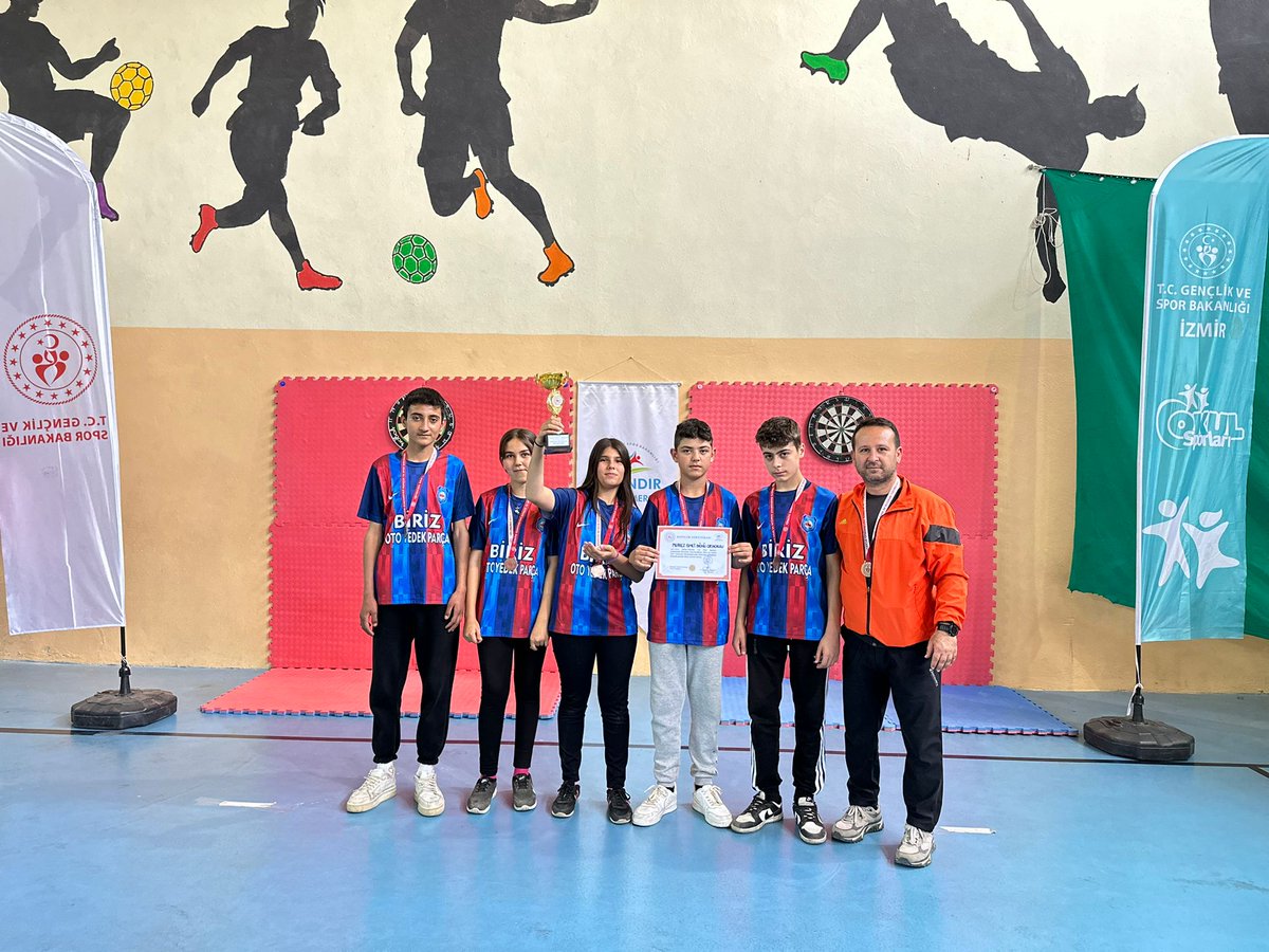 DrErdalnce's tweet photo. Dart müsabakalarını tamamladık. 
Şampiyon olan takımlarımızı, sporcularımızı tebrik eder katılım sağlayan tüm ekiplere teşekkür ederim. https://t.co/0WHUiqUQv5