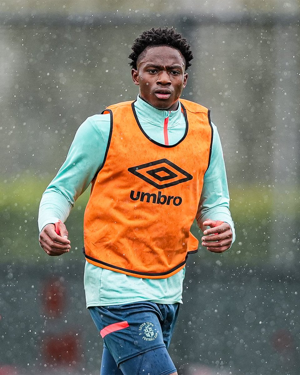 Luton Town FC tweet media