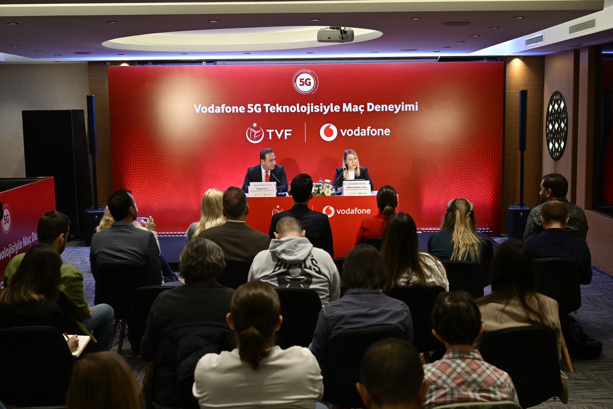 Vodafone’dan Sultanlar Ligi’ne 5G destekli ‘Şahin Gözü’ teknolojisi! ⛓️ t.ly/ZzMpH