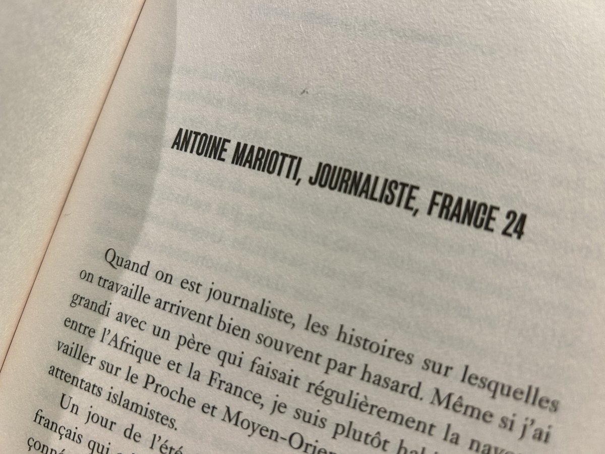 Il est en librairie ! Je ne peux que vous conseiller ce livre de Michel Thierry Atangana qui a été injustement emprisonné pendant 17 ans au Cameroun. Il m’a fait l’honneur de me demander d’y écrire un chapitre. Son combat pour les Français détenus à l’étranger est un exemple.