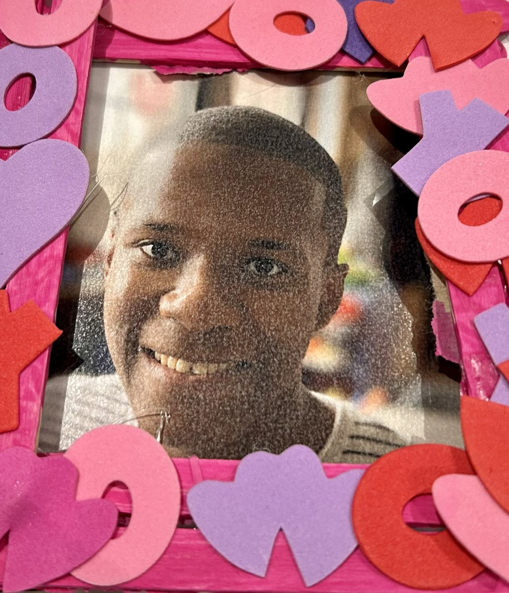 kemrichardson7's tweet image. #Missing please call 911 if you spot Chad May. He is 18 yrs old , autistic &amp;amp; nonverbal. Chad was last seen riding his white mountain bike near his home on Mentone Ave in  #qeens . He hasn’t been seen since Monday around 5pm @abc7ny @NYPDnews