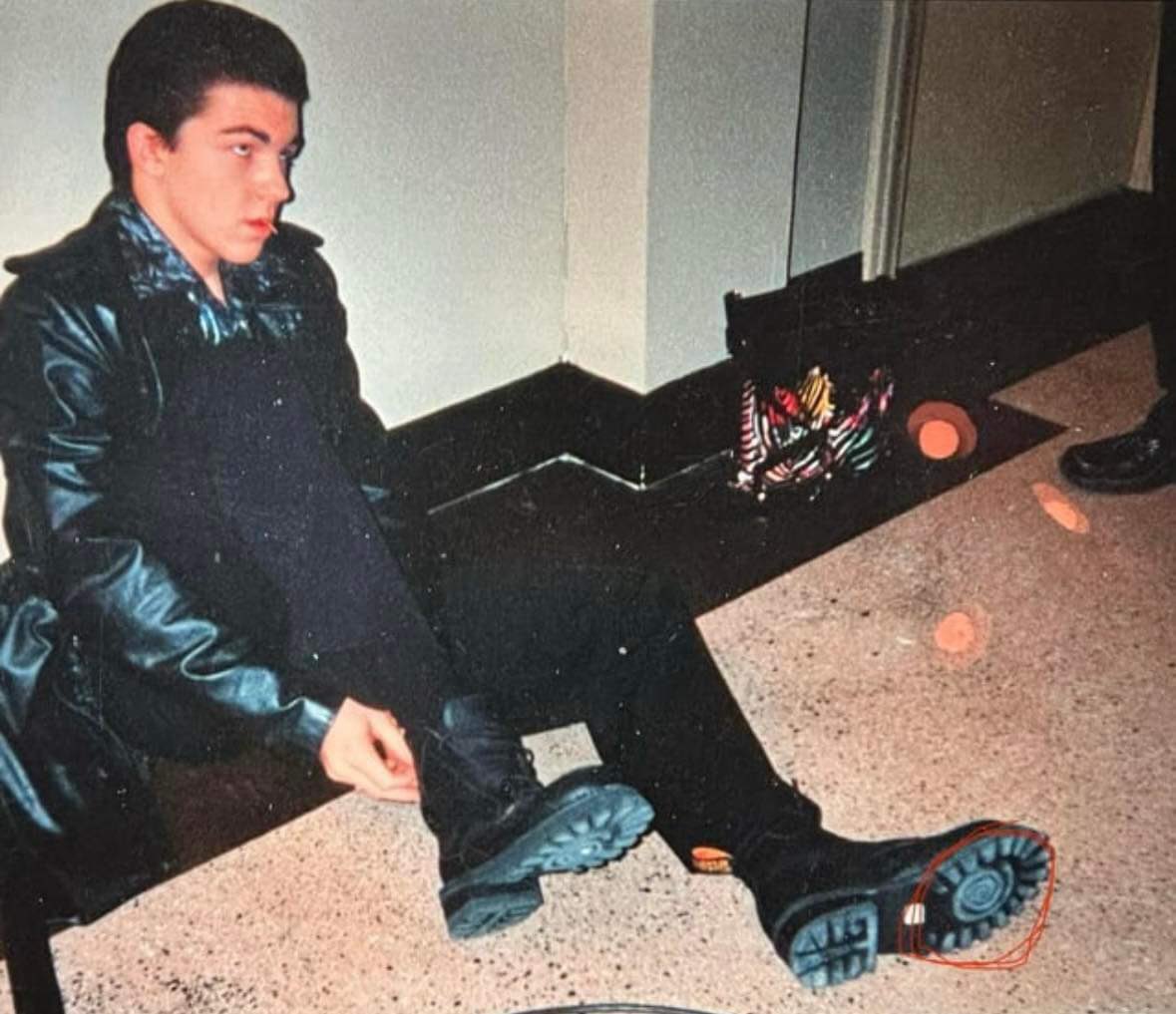 creepydotorg's tweet image. Notice the symbol on the bottom of Drake’s shoes. Image from “Quiet on the Set.”