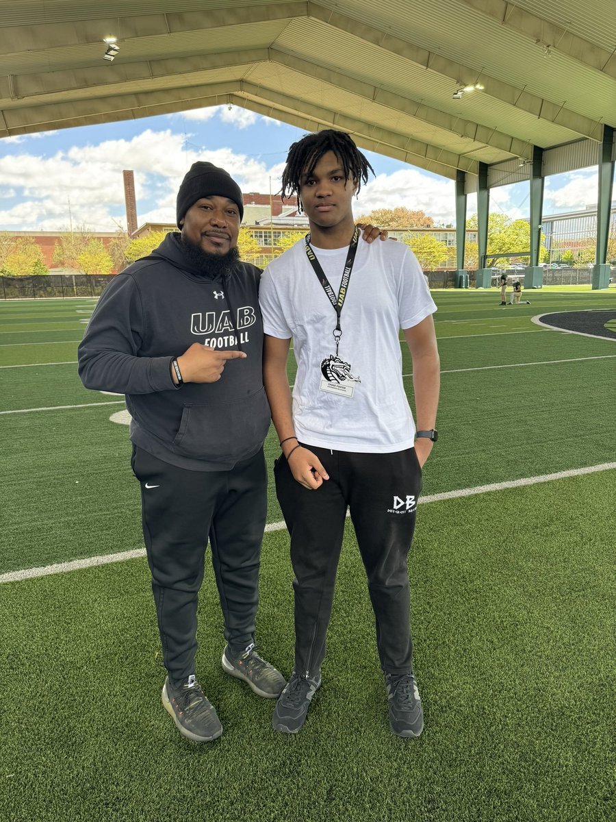 Love seeing 2028 DE @ChaseFosterII13 pick up another offer‼️ During my time here at @prepredzonenext, I have literally seen him evolve from a good player in 6th grade to an elite, D1 talent WITH verbal offers as an 8th grader.