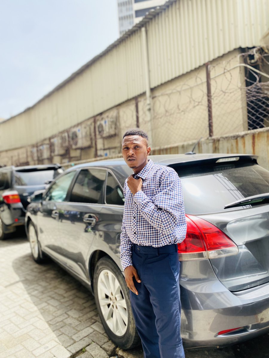 JayWisdom19's tweet photo. and again, this month of April we are gonna make lot of money ! 

#LifeOfACivilEngineer 

Pant from the best tailor @chrizapparel https://t.co/Ncx0CSJzKD