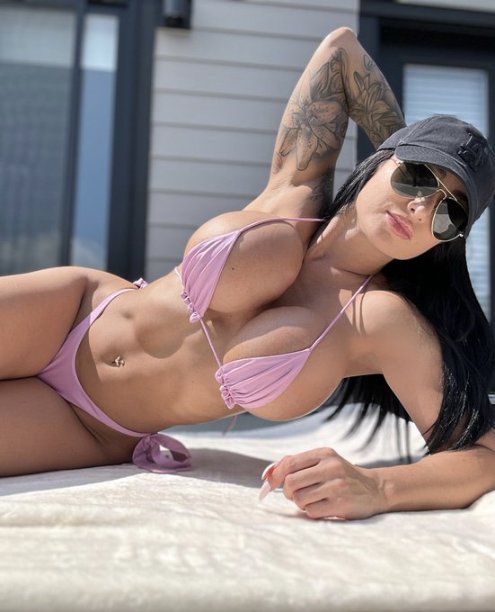 DM me on my my Free OF *link in bio https://t.co/qB8q0RC5nR<a href="/tag/onlyfans"class="tags"><span>#onlyfans</span></a>