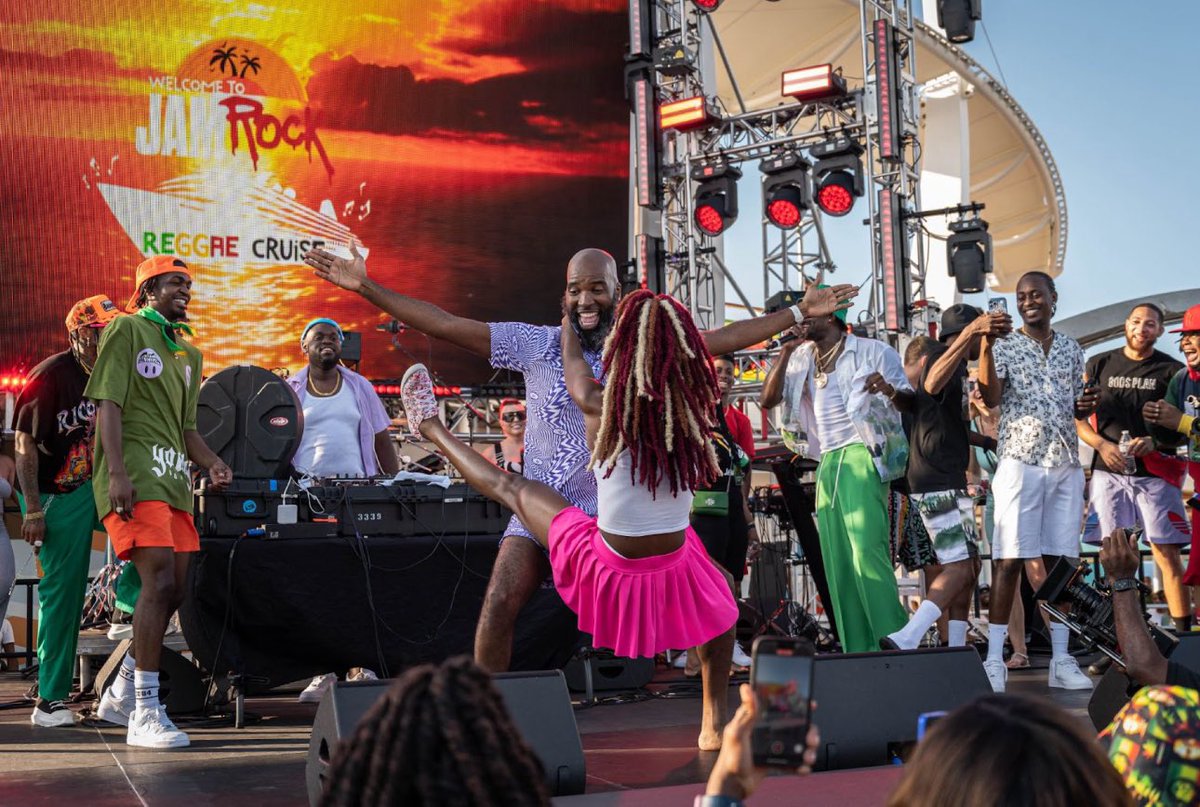 wtjrc's tweet image. Turn up the excitement 🙌🏾
With only 9 months to go until #Jamrock2024 !! 

Have you secured your cabin yet ⁉️

Which artists are you hoping to see perform for the daytime shows onboard #Jamrock2024 👀

📸: @iMTiZZyTOkYO 
#WTJRC
#LiveMusic
#CruiseFun