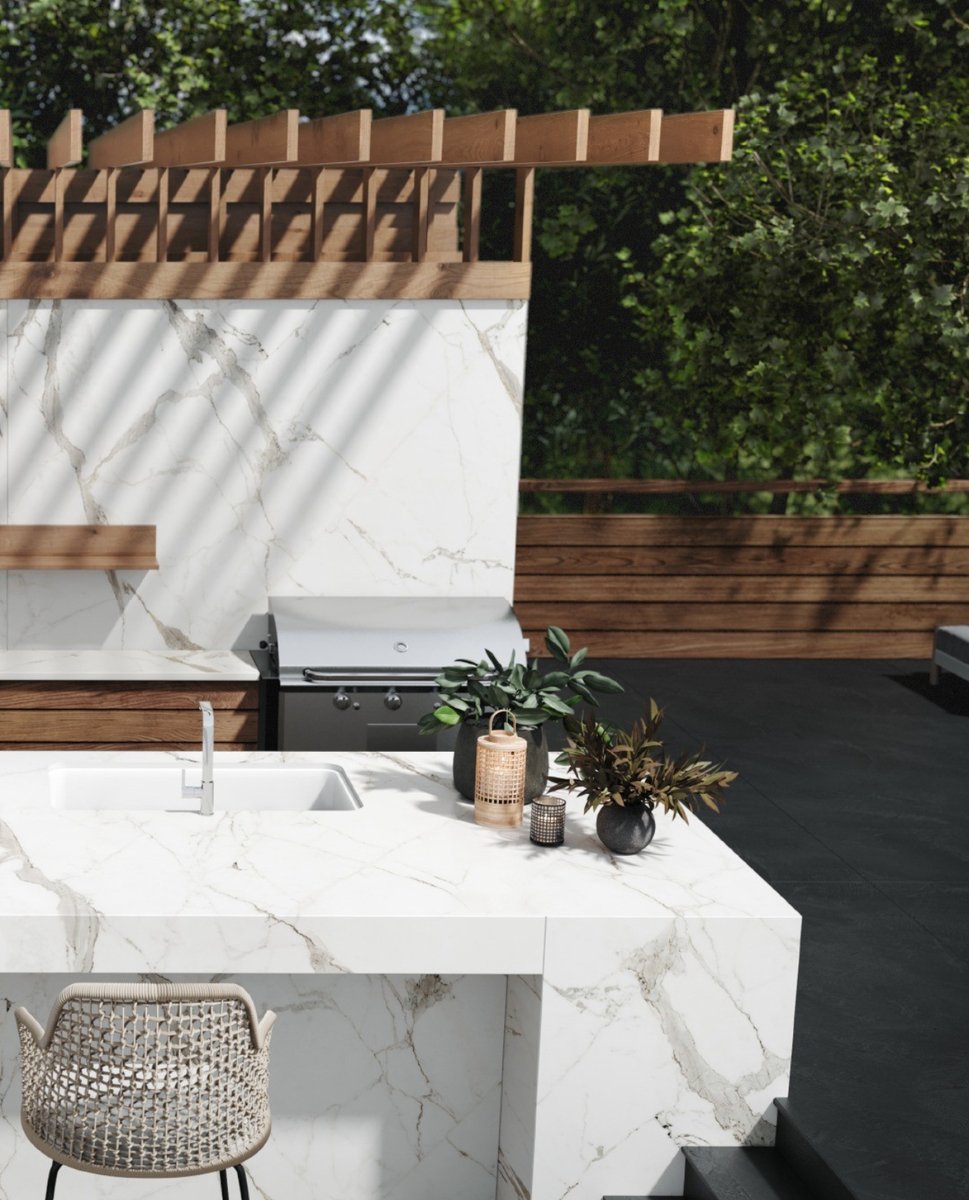 Planning to create the perfect outdoor kitchen just in time for summer? Opting for a Dekton surface could be the perfect choice for you🙌 To enquire about the Dekton surfaces we offer, email info@dalesofthirsk.co.uk or visit one of our experts in-store 📩 📸 @Dektonbycosentino