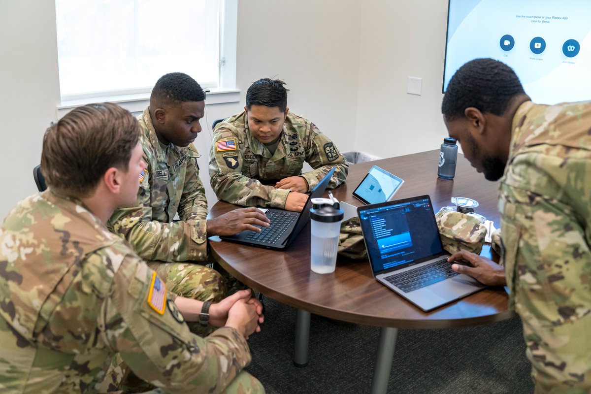 Did you know that the UNC System serves 21,000+ military-affiliated students across NC? A new system is making it easier than ever to earn college credit for military service at 16 public universities. 🎓 northcarolina.edu/news/new-syste… @ArmyTimes @NavyTimes @Marinetimes @AirForceTimes