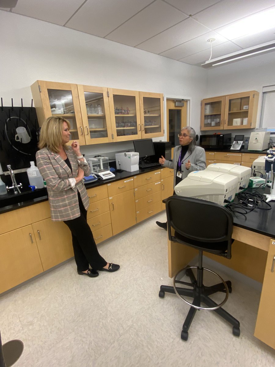 Today, #MTCCEO Kelly Schulz and MTC COO, Michelle Ferrone are visiting #MTCMember @montgomerycoll to tour their Bioscience Education Center (BEC) facility. Thank you to Montgomery College for being such gracious hosts!