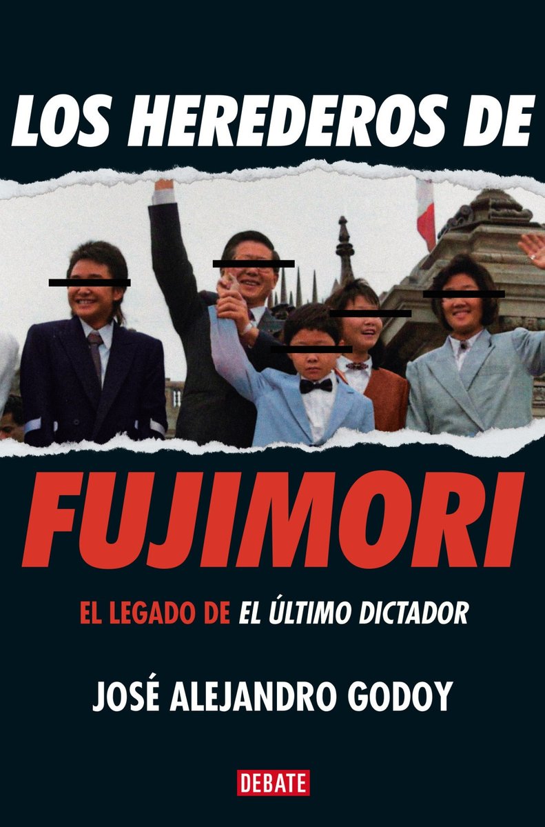 historiador's tweet photo. Conversando hace unos minutos por chat con una editora de una conocida editorial sobre libros de política actual, le hablaba de #5libros que hay que leer sí o sí (que espero escribir). Recordé entonces esta reseña que escribí hace unos meses de uno de esos libros. Se las comparto aqui:
Los herederos de Fujimori (2022)
No recuerdo ahora mismo el nombre del cronista palaciego de los Reyes Católicos (merecido olvido que se podría confundir con justicia divina) que dio cumplida cuenta de cada año, cada día, cada minuto de lo ocurrido en la corte mientras Fernando e Isabel hacían honor a aquello de “Tanto monta, monta tanto, Isabel como Fernando”. En la entrada correspondiente a abril de 1493, el cronista apunta, refiriéndose al encuentro de Colón con los reyes tras su retorno de arribar a estas tierras del que ya se tenían noticias previas, lo siguiente: “por aquellas días, el almirante había tocado tierra allende los mares”. Y nada más. Ni la más mínima noticia de lo que el Almirante había traído de vuelta de su viaje, de los resultados de este, si había encontrado o no el oro y las especias que fue el motivo de la financiación regia de su aventura ‘allende los mares’.
No he podido evitar pensar en este cronista de su tiempo, con muy mal sentido de la historia o de lo importante, mientras leía las más de 700 páginas de "Los herederos de Fujimori. El legado de El último dictador", del escritor y periodista José Alejandro Godoy. De algún modo me lo hace recordar, y de algún modo también me recuerda lo fundamental que es tener un sentido de la historia, de lo trascendente, de aquello que debe ser recordado y recordárselo a los demás como consecuencia de esa trascendencia, algo de lo que carecía el cronista palaciego en cuestión (bastante común, por cierto, en todo aquel que responde al amo de turno, embobado como está con la mano que sujeta su correa).
Los veinte años que abarca "Los herederos de Fujimori" constituyen el periodo más nefasto de nuestra historia política si descontamos los diez que le preceden (que son, precisamente, los del fujimorato). Y lo son porque en ellos hemos visto el envilecimiento de la política, el interés económico como único fin personal o político, el enriquecimiento ilícito a costa del erario, además de la normalización del delito y lo ilícito como norma de comportamiento de nuestros políticos. Herencia o no del régimen político que lo precedió es a lo que nos ayuda a concluir este libro. De ahí, me parece, su enorme importancia. Además, se trata de una publicación que por el enorme trabajo de documentación que supone su escritura, abruma al que lo lee de principio a fin.
Godoy ha compuesto un libro al que muchos tendremos que recurrir para confirmar un dato, corroborar una fecha, confirmar un nombre. Un libro en el que, como si esto no fuera suficiente, cada dato, fecha o nombre está complementado por comentarios o análisis del autor que, o ayudan a ponderar la información suministrada o nos proporciona el dato imprescindible de lo que este piensa sobre aquello a lo que se refiere. Porque Godoy no es un cronista de nuestra historia política que se conforme con registrar pormenorizadamente los hechos o acontecimientos sino que los juzga, los evalúa, opina constantemente sobre ellos. No es un espectador indiferente o neutral. Nunca. Todo lo contrario. A veces le basta un solo adjetivo, un simple sustantivo para deslizar una opinión, emitir un juicio, concluir lo ocurrido. Podemos estar de acuerdo o no con muchas de sus opiniones, disentir con algunas de sus conclusiones, pero en modo alguno quedar indiferentes ante ellas.
No faltarán los que odien este libro, los que lo desmientan o lo descalifiquen, pero serán los menos. Como menos serán también los libros que, dentro de veinte, treinta o más años sirvan seriamente para reconstruir estas tres décadas (si sumamos, como debe de ser, los diez años de los que se ocupa "El último dictador") de vergonzoso ejercicio del poder y de la más vergonzosa todavía manera de hacer política en este país. Y este libro, apuesto, será uno de esos pocos (para desdicha -o ventura- de los mencionados en él).