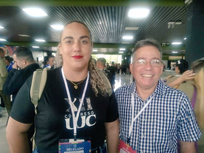 Venezuela presente en el #12CongresoUJC la Dra. Leonesa Caña Rivas, delegada directa por las misiones cubanas en Venezuela, reafirma: "Esté Congreso marcará pautas para la juventud cubana y para nuestro futuro".
#CubaPorLaVida
#CreaTuFelicidad