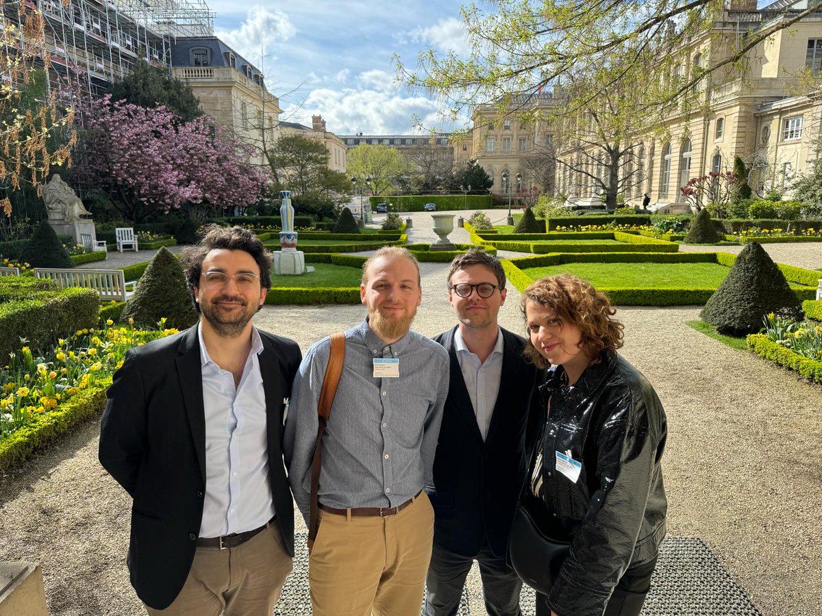 Audition de l'<a href="/ISNItwit/">ISNI - InterSyndicale Nationale des Internes</a> à l'<a href="/AssembleeNat/">Assemblée nationale</a> sur les urgences psychiatriques
Quelques points : 
-Comment former les internes à ces situations parfois critiques?
-Quelles solutions d"aval, d'amont pour les patients ?
-Comment protéger les soignants ? 
-Quels professionnels impliquer?