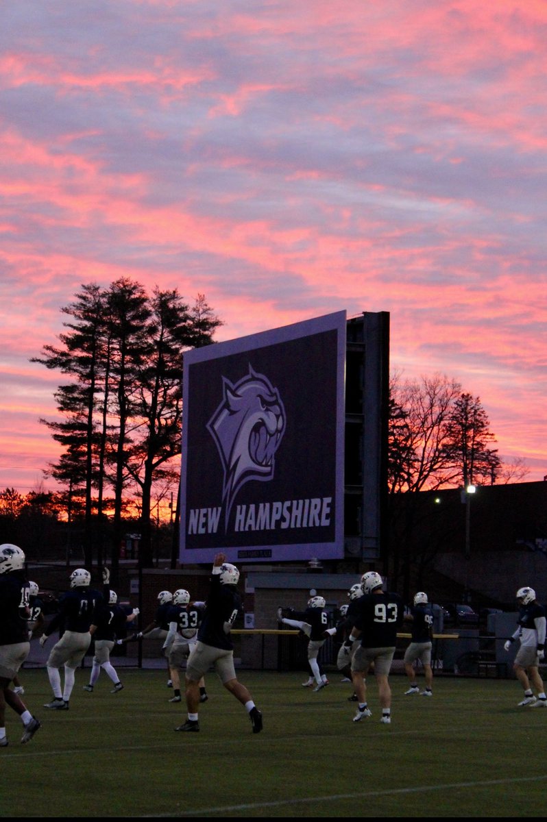 UNH_Football tweet picture