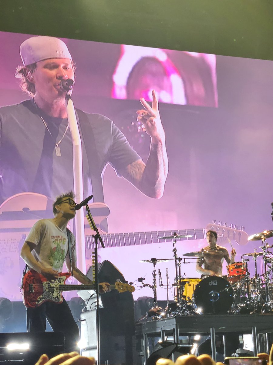 Rober Monkada tweet media