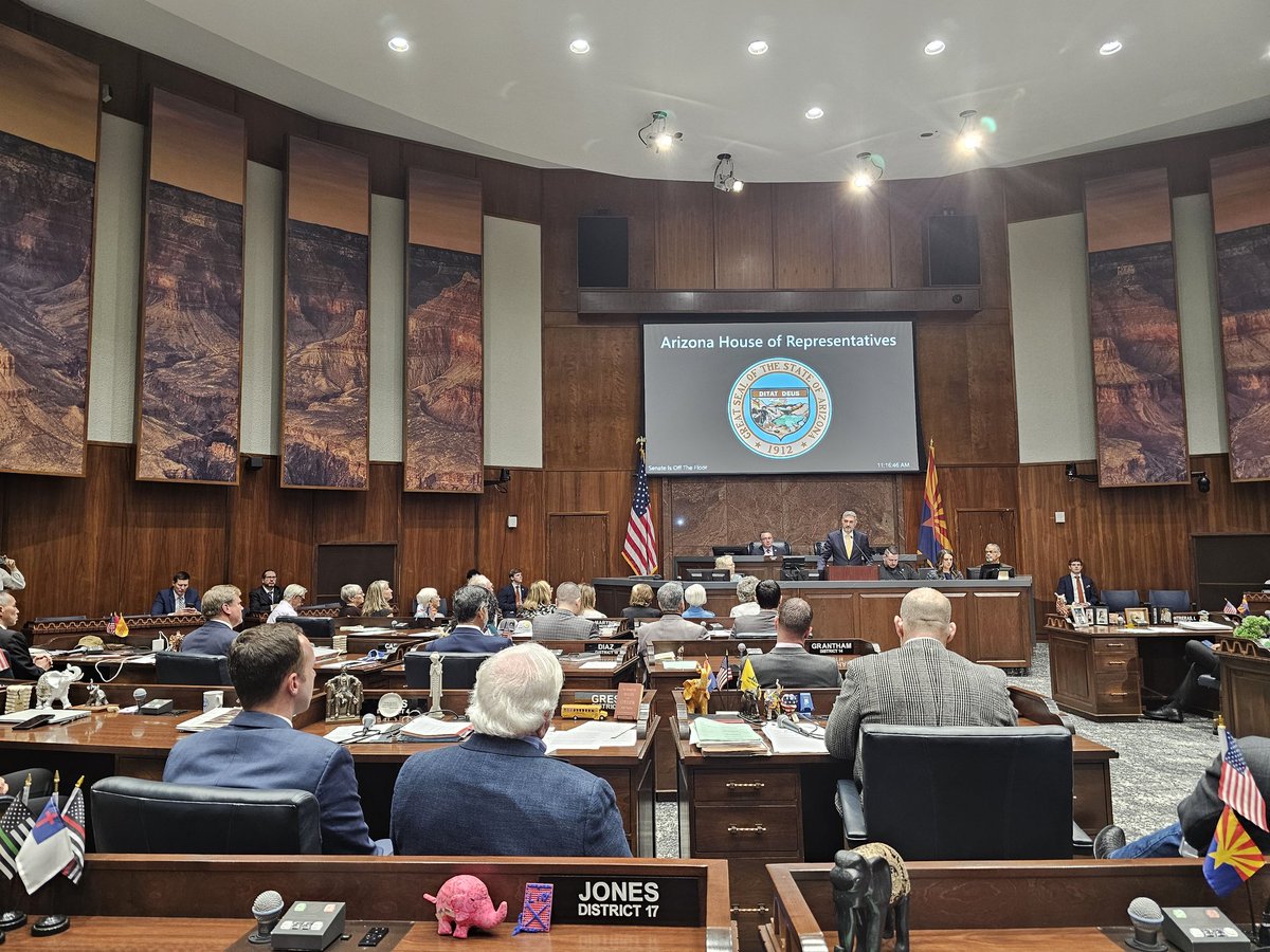 Today's @AZHouseDems attendance at the Joint Legislative Session supporting Israel and the Israeli war on terrorism (empty seats first picture). @AZHouseGOP attendance second picture. Democrats support Hamas.