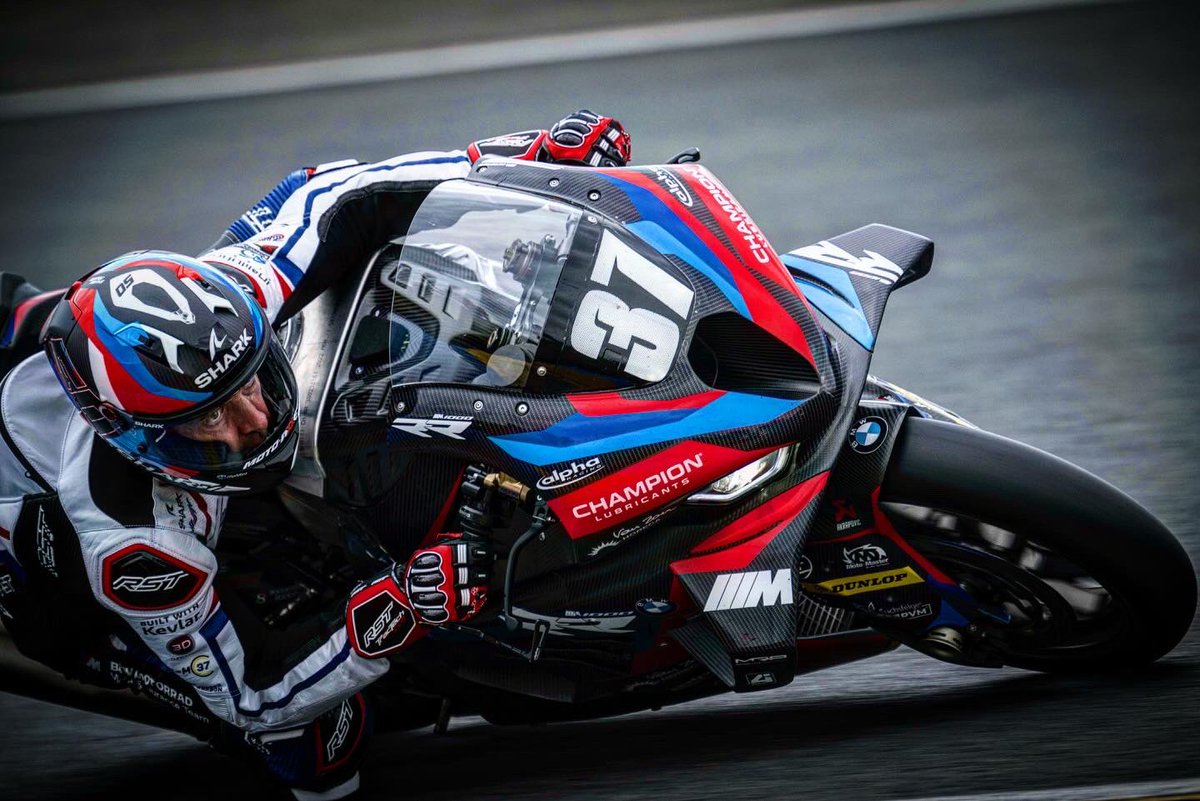 2 jours de tests au Mans avec @BMWMotorradEWC pour préparer les 24H ✅ - RDV dans 2 semaines pour la course - 📸 @BMWMotorradMoSp