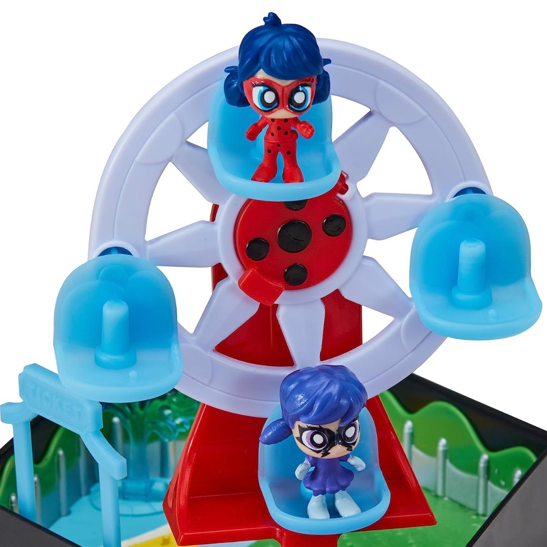 🇺🇸 Housed in Master Fu’s Miracle Box, this mini playset’s design is inspired by the amusement park where Stormy Weather came to wreak havoc! ⛈️ Find the @PlaymatesToys Chibi Mini Amusement Park Playset on @Amazon! 🔗a.co/d/cVn8NVg #miraculouschibi #stormyweather #zag