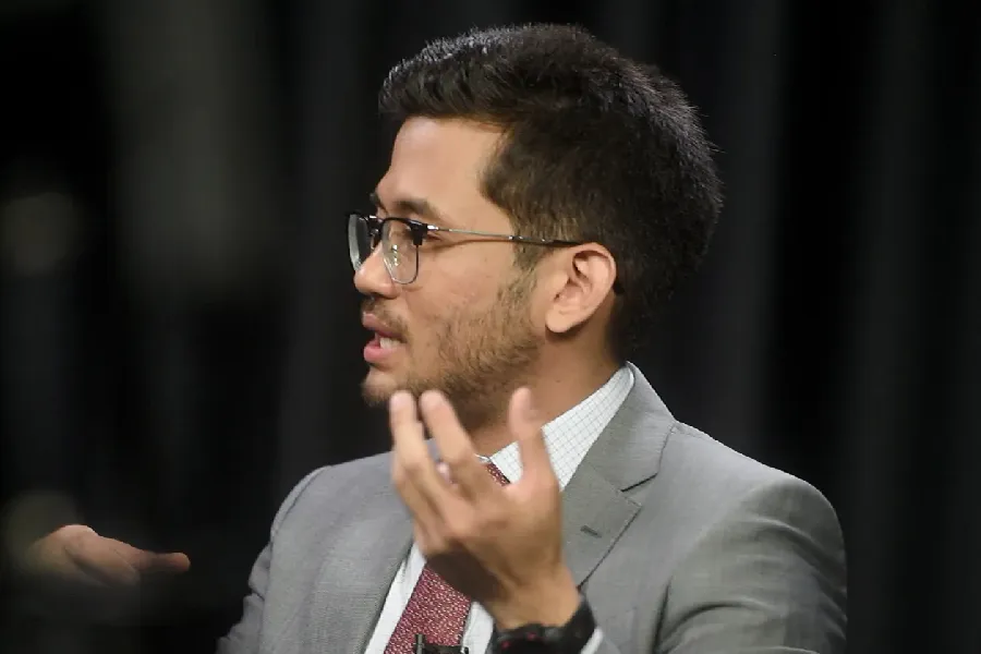 centralpolitcs's tweet photo. 🗳️PSDB quer filiar e lançar Kim Kataguiri como candidato à prefeitura 

A coluna de @marcelamrahal apurou que o PSDB e Kataguiri (União) estão em conversas avançadas para que o líder do MBL se filie à sigla e seja o candidato à prefeitura de São Paulo pela legenda. https://t.co/wqxgwifzKw