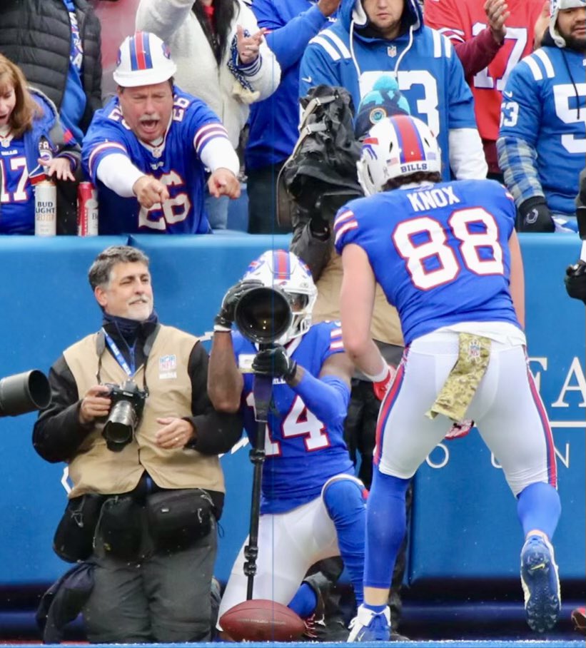 Guess I’m lookin’ for a new assistant?? 

🫡 <a href="/stefondiggs/">DIGGS</a>. 

*currently accepting applications