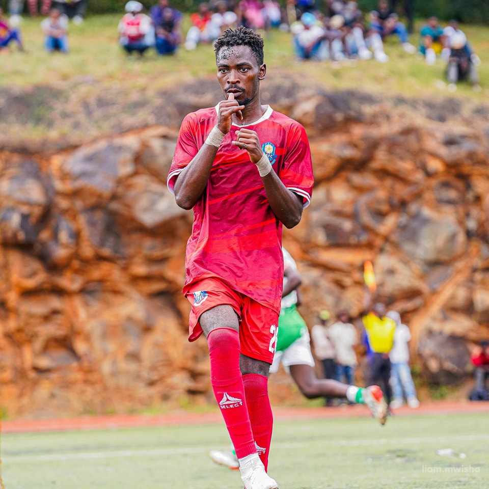 cfkafrica's tweet image. Proud of Kibera Soccer FC for a thrilling game and inspiring us as they continue to show up as great role models in the community, using soccer as an empowerment tool. Cheer them on in their next game this Saturday, 4/7. ⚽ #kiberasoccerfc #cfkafrica #sportsfordevelopment