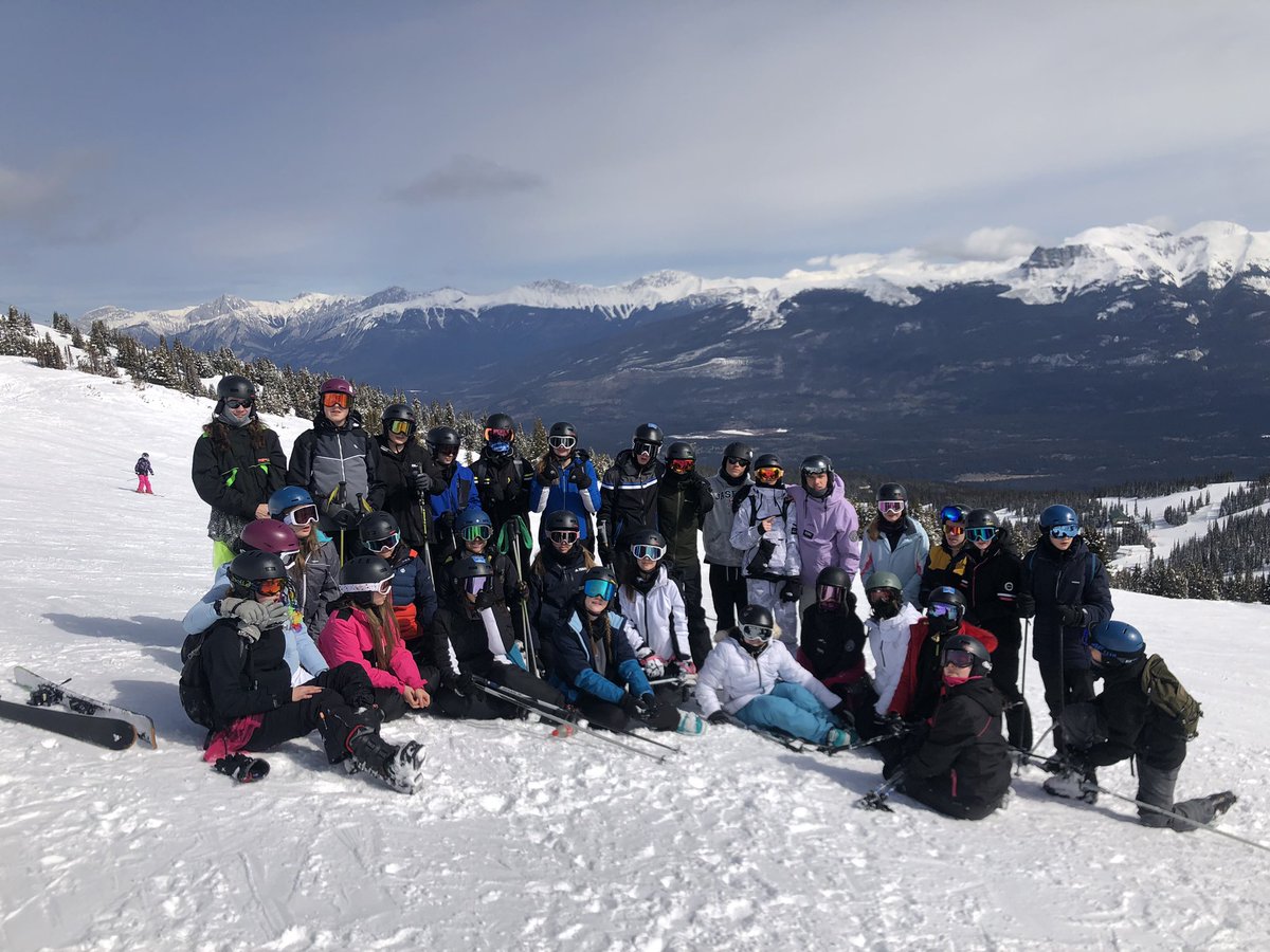 BHCS Ski Trip tweet media
