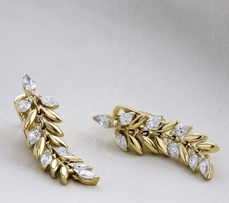MandCoJewellers's tweet photo. We've got all the spring style you're going to need this season here at Martin and Co!
#dimaonds #earrings
https://t.co/kQmbijsnwx https://t.co/dgUfIR22WE