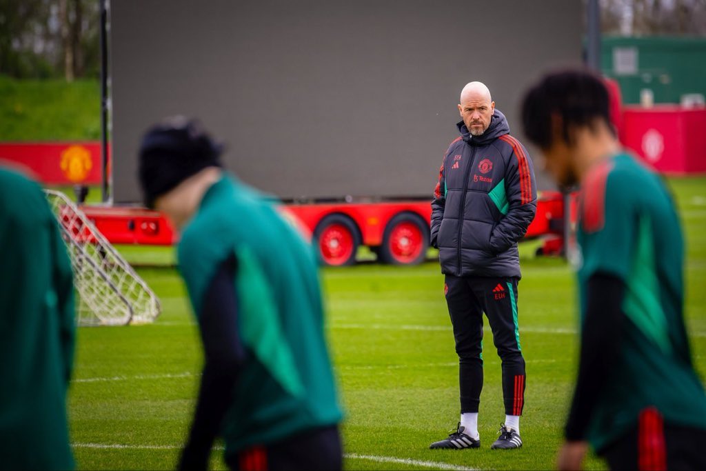 🚨 | #mufc are one of very few top-level clubs not to employ a fitness coach and that could change under INEOS, with the performance and physiological provision one of the areas under review, who favours the appointment of a performance director. [@TelegraphDucker]