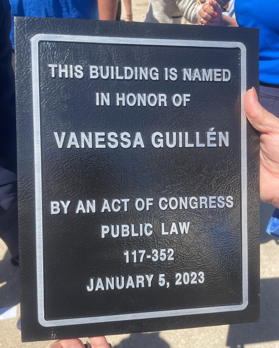 Today was so special🤍 For the first time in history a post office in our city gets named after a Latin@. Vanessa your legacy continues to grow and we will continue to push for more positive change, I love you so much sister. 🙏🏻 @vguillen_30 Thank you so much @RepSylviaGarcia