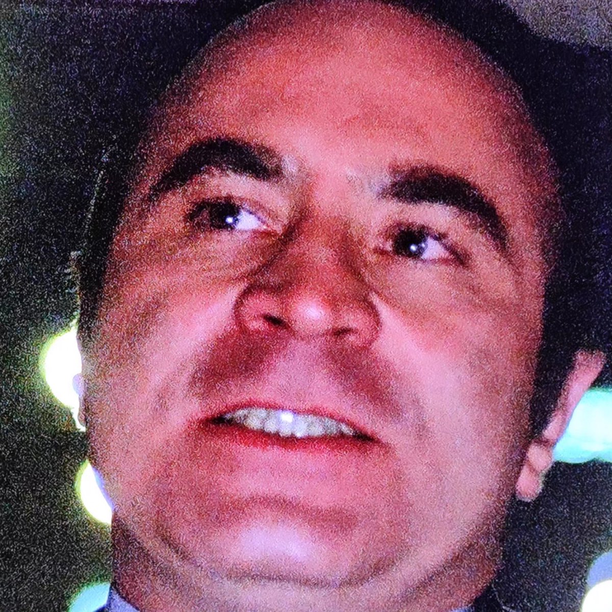 I haven't watched The Long Good Friday for 20 years, well until this evening. An incendiary powerhouse performance from the late great Bob Hoskins, who would've been 81 this month. #bobhoskins #thelonggoodfriday #helenmirren #derekthompson #phmoriarty #alanford #johnmackenzie