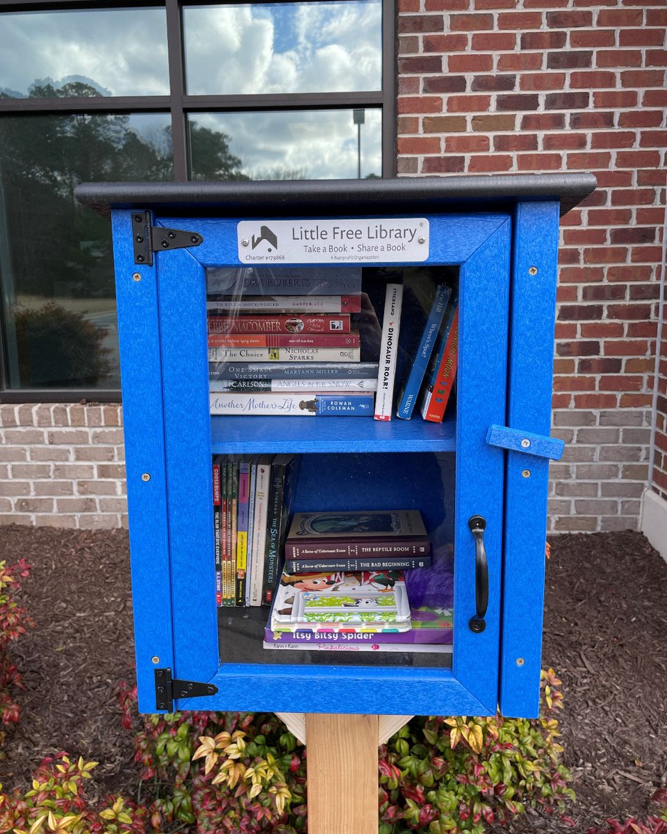 Visit our new @LtlFreeLibrary installation at Courthouse Pediatrics, a #CHKD Medical Group practice in Gloucester! Little Free Library book-sharing boxes are open to the public and free for you and your family. Take a book, share a book. ❤️📚 #LittleFreeLibrary