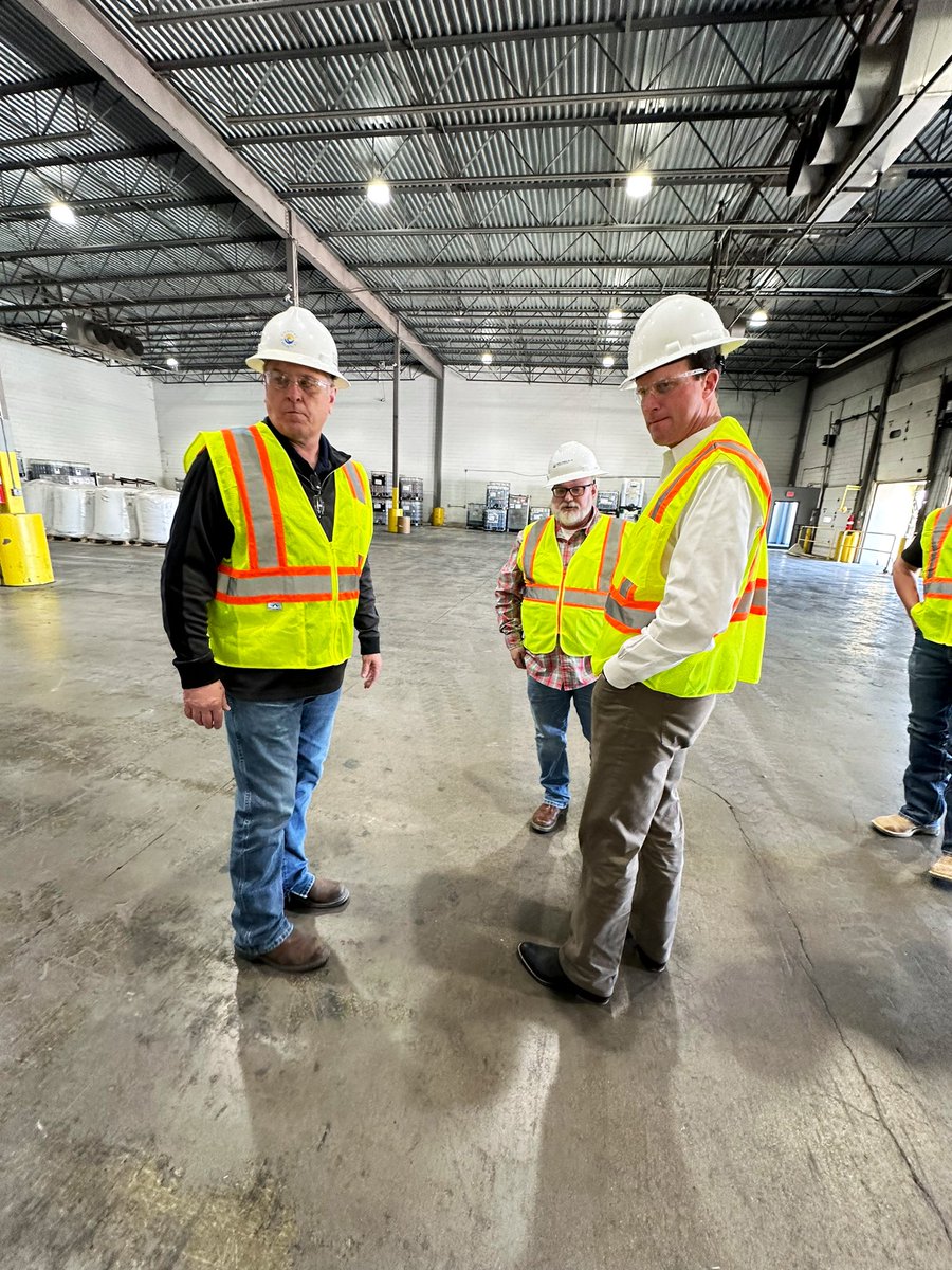 Doug_ACD's tweet photo. Had a great time taking part in @RepPfluger’s facility tour of @Brenntag’s Coastal Chemical facility in #Odessa today! @ACD_chem appreciates the Congressman coming out to see first-hand the importance of the chemical distribution industry to the #TX11 economy! https://t.co/Fm9hGIjxY1