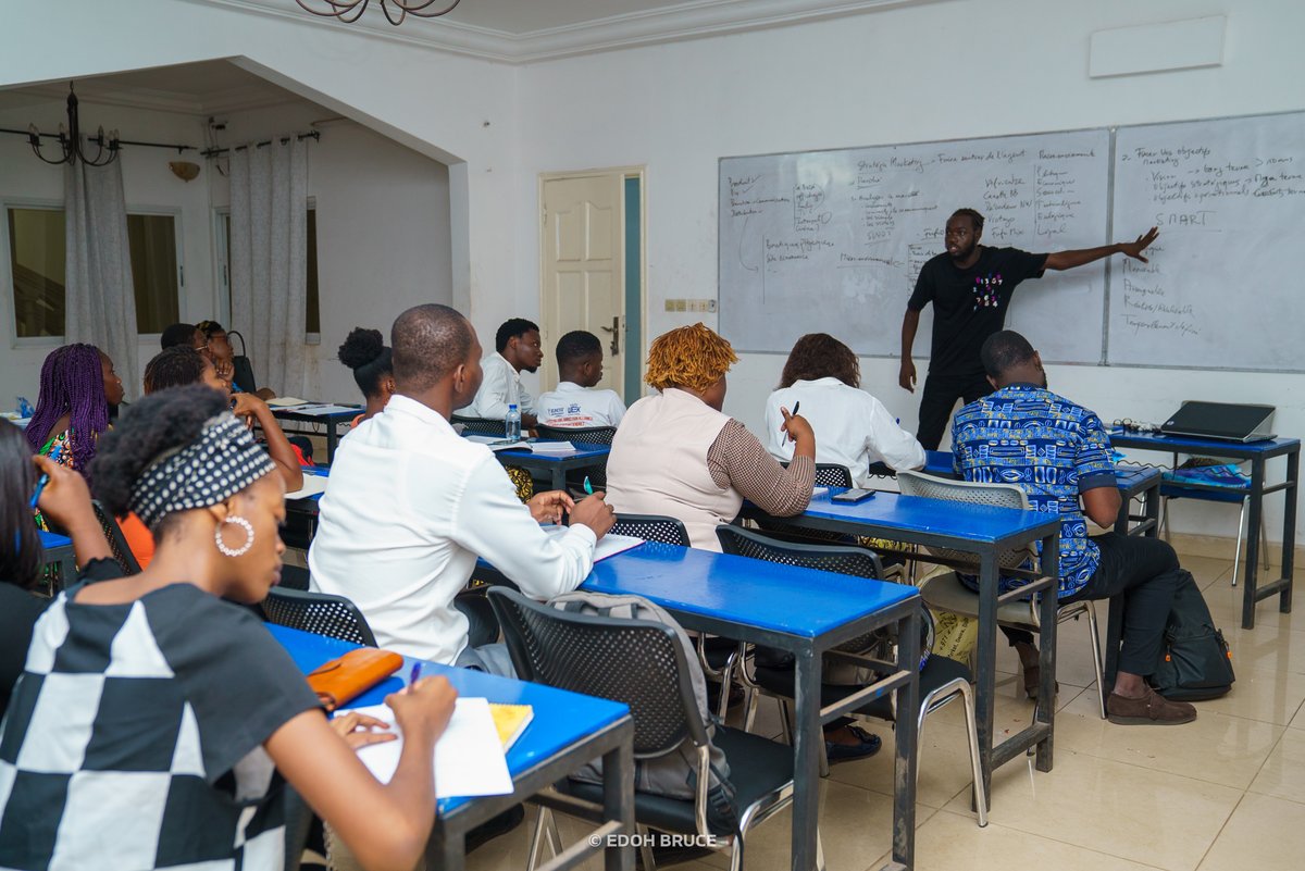 Le Digital Marketing Bootcamp .for Business en 4 photos🎉

Merci <a href="/bede_lawson/">Bede Lawson</a> pour ESCEN
Merci <a href="/petitdekpe/">monsieurdekpe Stan Account</a>, <a href="/Olsen_Prince/">Olsen PRINCE</a> d'avoir laissé vos activités pour moi
Merci <a href="/efysaboutey/">Efy Saboutey</a> d'avoir répondu présent malgré les occupations

Que l'histoire retienne que ça a superbement bien été