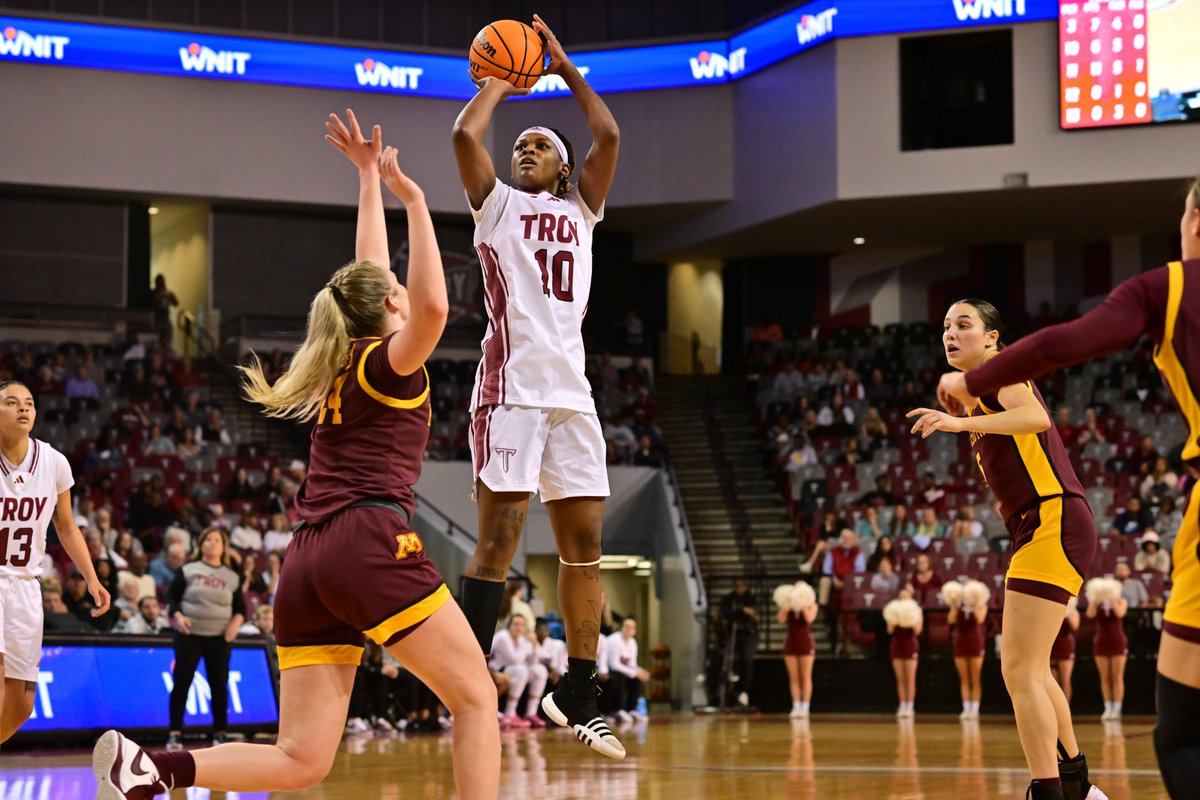 Q4; 7:06 | ⚔️ 62, 🐿️ 66 Fourth quarter ... TAI'S QUARTER. Tai'Sheka Porchia is leading the way with a trio of points to bring the deficit down to four. #WeDOimpossible | #OneTROY⚔️🏀