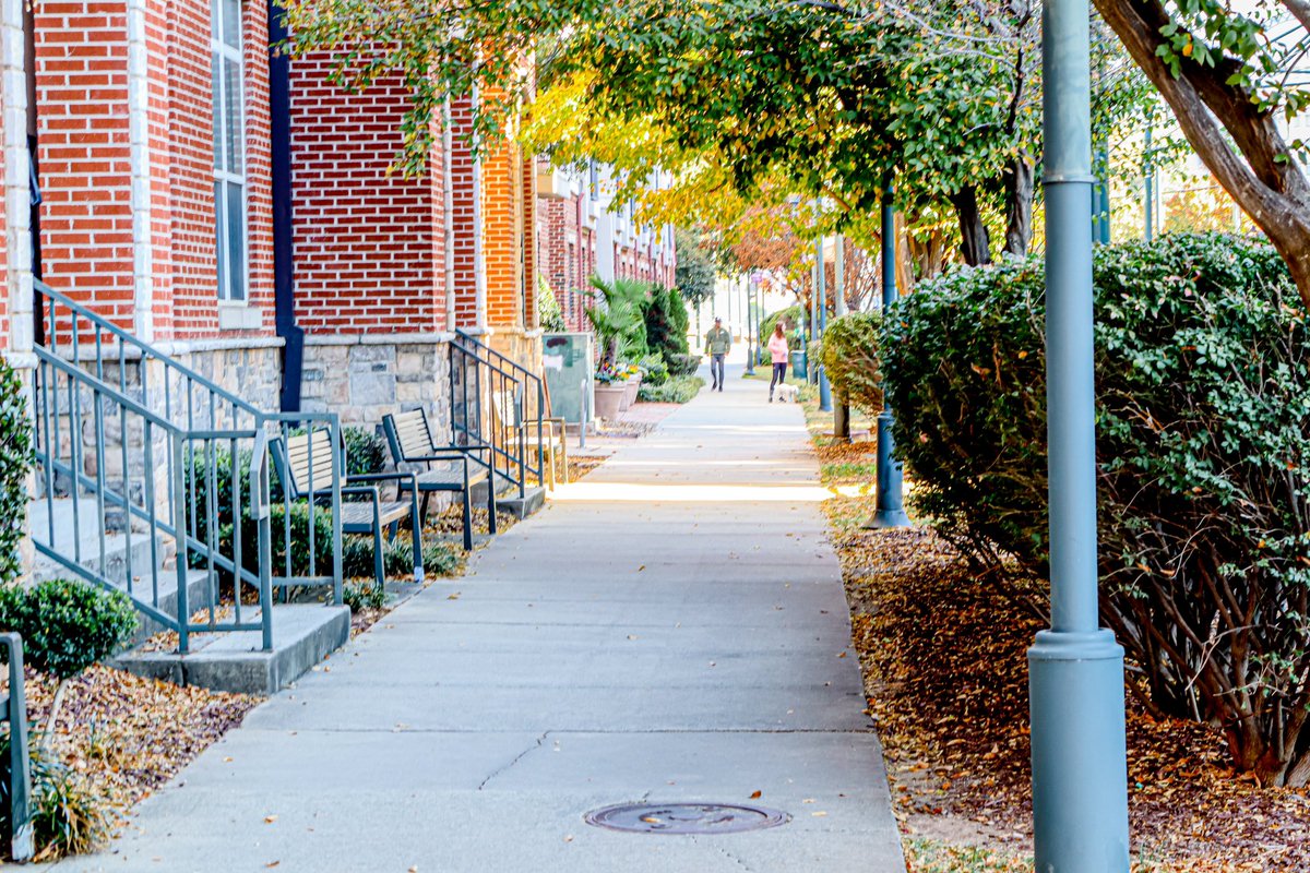 Exciting News! We're thrilled to share that the Rail Trail has been honored with a City Builder Award at the #2024VisionAwards by @CLTCenterCity Partners! This prestigious award recognizes impactful contributions to the growth and vibrancy of Center City. The Rail Trail,…