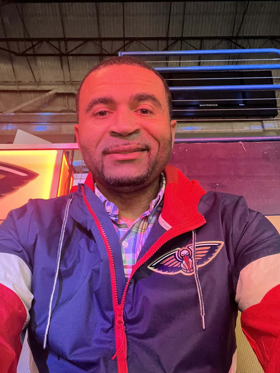 DjRedd504's tweet photo. #pelicansgameday https://t.co/6mOVspiFEq