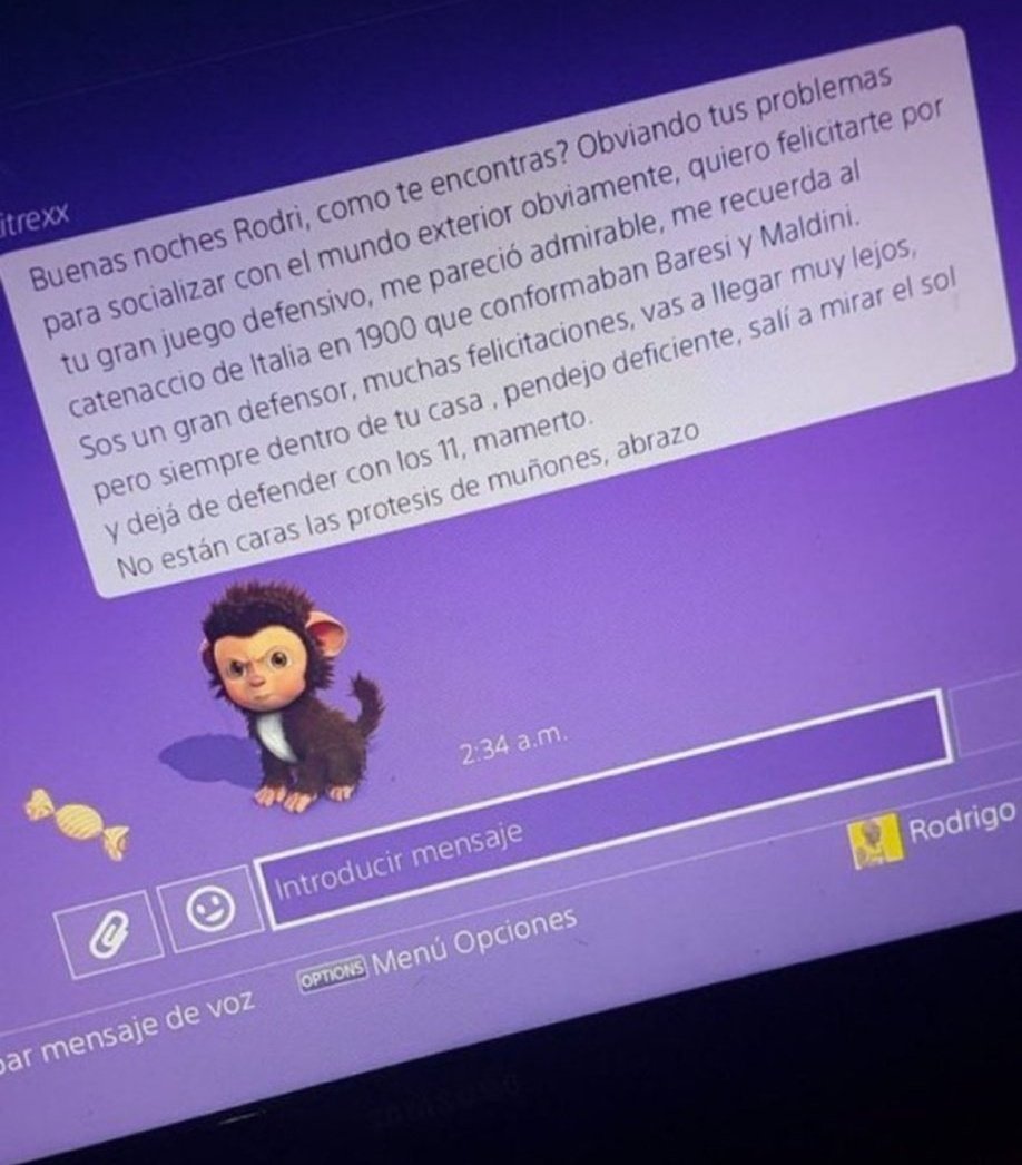 porqueTTarg's tweet photo. "Playstation":

Por este mensaje que le mando un usuario a otro tras un partido de fútbol. https://t.co/Ae1i9kZvaa