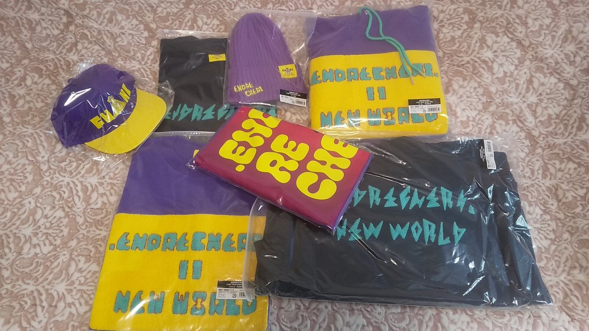 Ancient_Funkish's tweet photo. .ENDRECHERI. LIVE TOUR 2024「RE」のグッズ届いたなう！！
どれも最高にFUNK🤘
Tシャツのタグも凝ってて良い😆

LIVEグッズ、ZOZOコラボ、ヒフミヨ、古着･･･LIVEに何着て行こうかな🤔

#推し活
#グッズ
#RE
#EFUNK
#END_RETOUR
#Superfunkmarket
#RETOUR
#FUNK
#堂本剛
#ꓸENDRECHERIꓸ https://t.co/QLT7WCk4cj