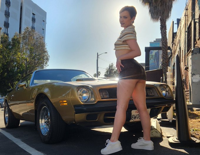 what's good, city of angels? ☀️ https://t.co/tkWST4LyDu<a href="/tag/mvsales"class="tags"><span>#mvsales</span></a>