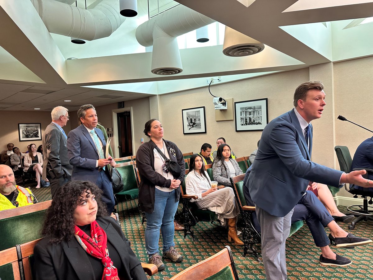 My bill, AB 2738, to strengthen labor enforcement in order to protect stage production workers, passed out of the Labor Committee today! Thank you, Chairwoman @AsmLizOrtega, Steve Lutge, and @saraflocks, for your leadership!