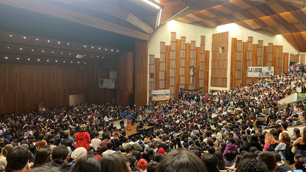 SubAlterna's tweet photo. #SindemocraciaposgradosNoPaga
#PosgradosUnalNoPagan
#FueraMantillaySuPandilla https://t.co/mYYWnmHyRx