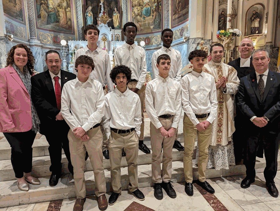 We are proud to announce that 7 Cardinals received the Sacrament of Confirmation at the Easter Vigil at the Most Holy Redeemer Church with Fr. Sean Connelly. Congratulations to these gentlemen on their continuous journey of faith. ✝️ #HeHasRisen #CatholicEducation #WeAreLaSalle