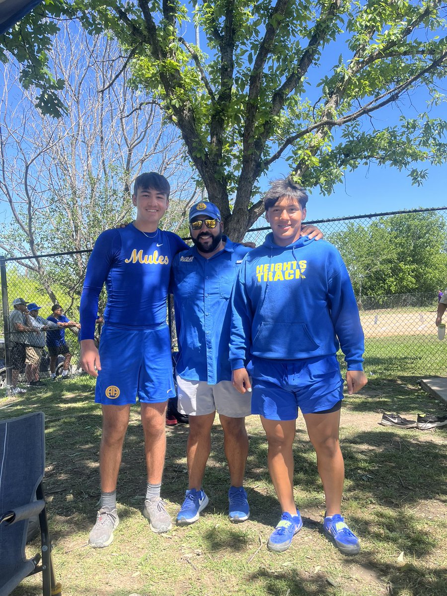 Ben Pitamber 🥉 and Gianni Tovar with the 🥈finish in the JV shot put 🔥 🔥 🐴 🆙
