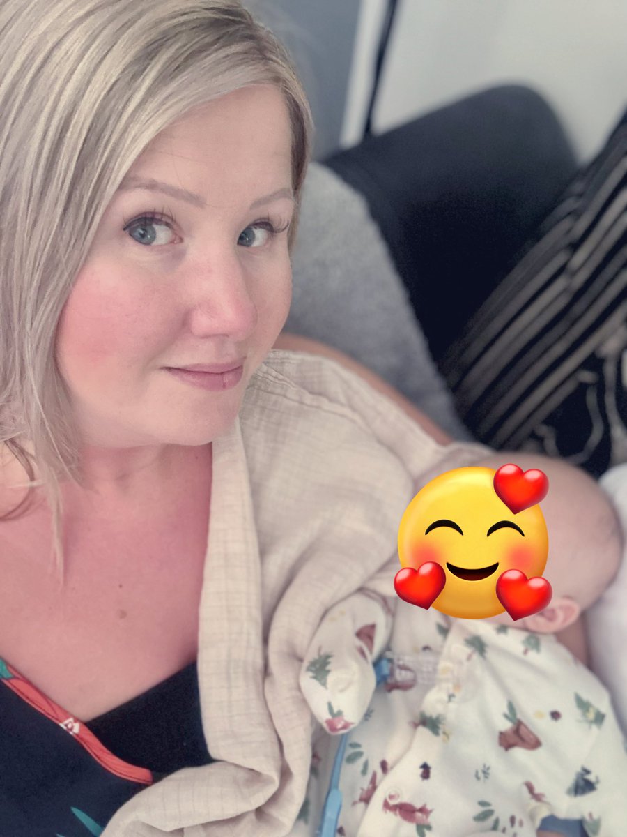 How is my teeny tiny baby ONE in 9 days time?! My blue eyed boy 🩵