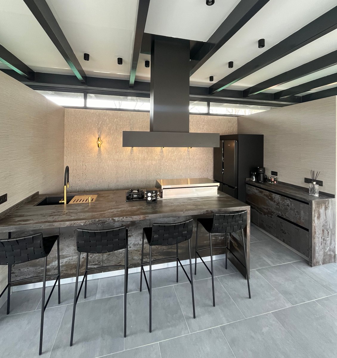 inkococinas's tweet photo. Espacio único y excepcional formado por  cocina, comedor y salón.
La primera de las estancias se integra de forma elegante en el conjunto, sin perder su esencia y como punto neurálgico del total. 
#Inkococinas #INKOCOCINAS  #cocinaamedida #cocinaconestilo #cocinaydiseño https://t.co/SwipqKIpBR